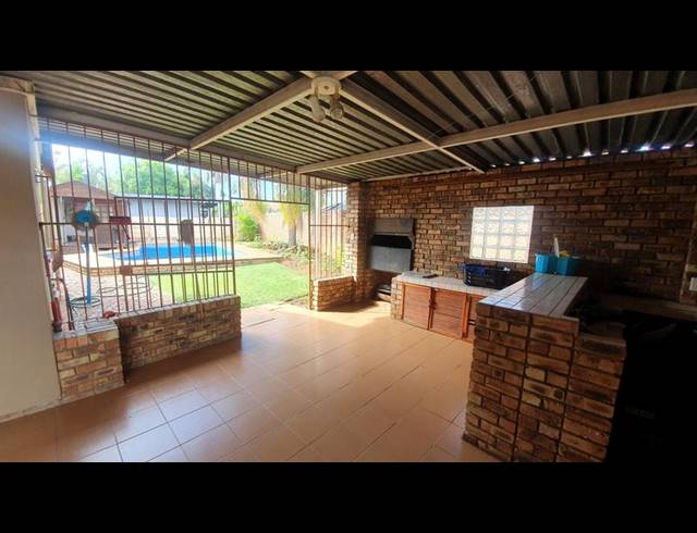 0 BEDROOM HOUSE FOR SALE IN SINOVILLE